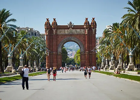 Patinar en Barcelona - Foto de arco del triunfo